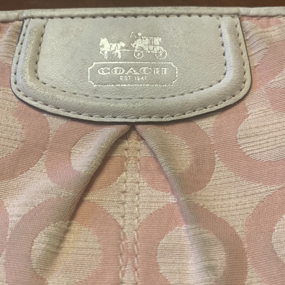 AUTHENTIC: Pink Coach wristlet - Picture 2 of 7